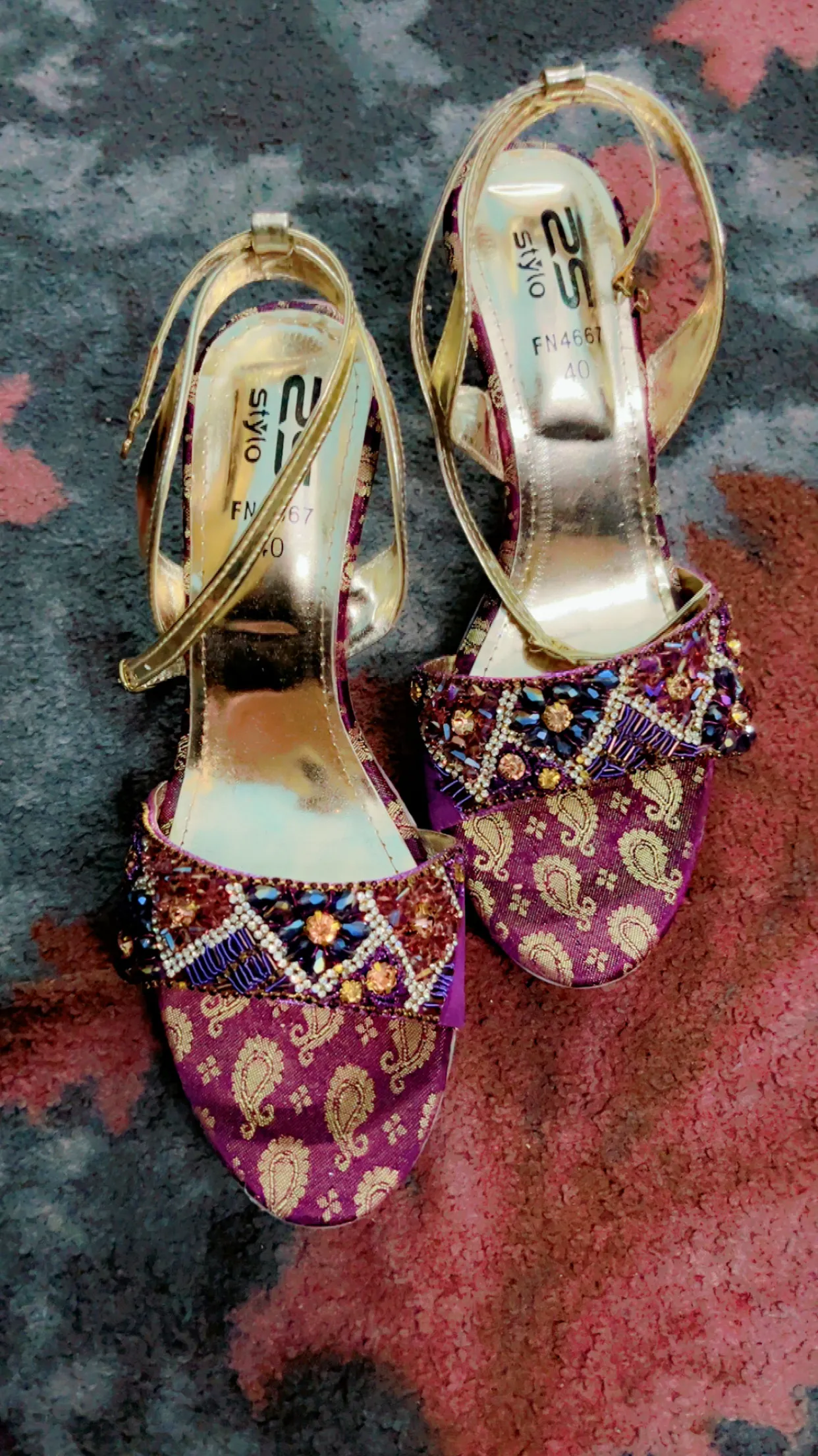 Stylo heel