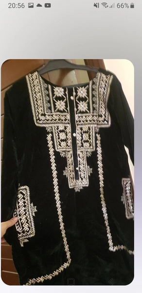 Embroidered velvet kurta