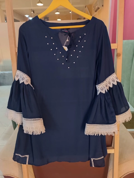 Polkadot top