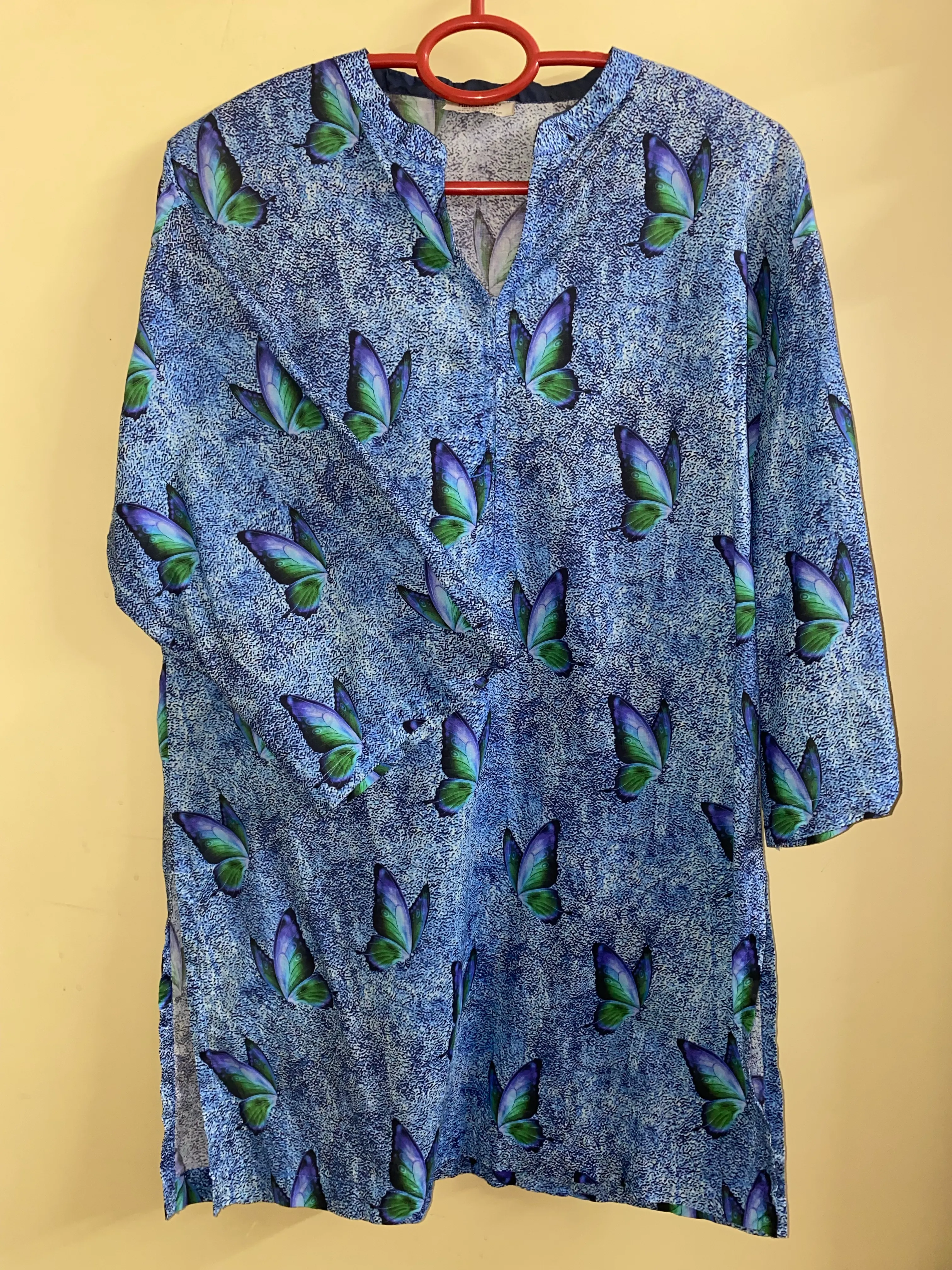 Hina Mirza printed kurti